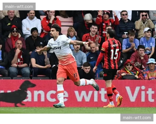 官方：西汉姆联对阵伯恩茅斯比赛因现场医疗紧急事件暂停