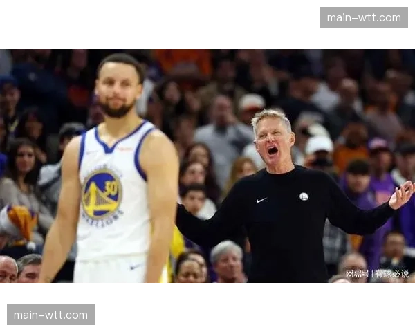 报道：勇士队科尔透露，对阵爵士将试验十人轮换以保持全场防守跑动强度